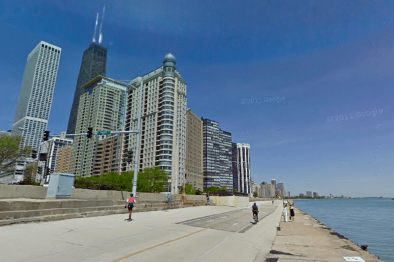 The Lakefront Trail near Chicago Avenue. Image: Google Street View