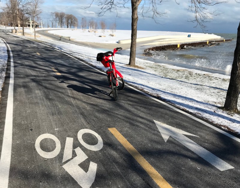 A Jump Mobility dockless cycle on the Lakefront Trail last week. Photo: John Greenfield