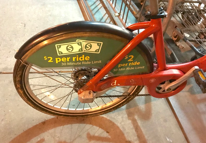 Washington D.C.'s Capital Bikeshare already offers $2 single rides. Now Divvy will offer this option for $3. Photo: John Greenfield