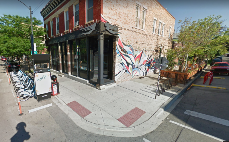 Simone's has a Divvy station, custom-made bike racks, and an on-street bike corral. Image: Google Street View