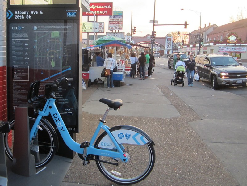 A Divvy station in Chicago's Little Village neighborhood. Photo: John Greenfield