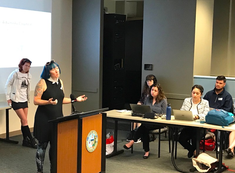 Kristen Green and Siouxzi Donnelly speak at last Wednesday's MBAC meeting. Photo: John Greenfield