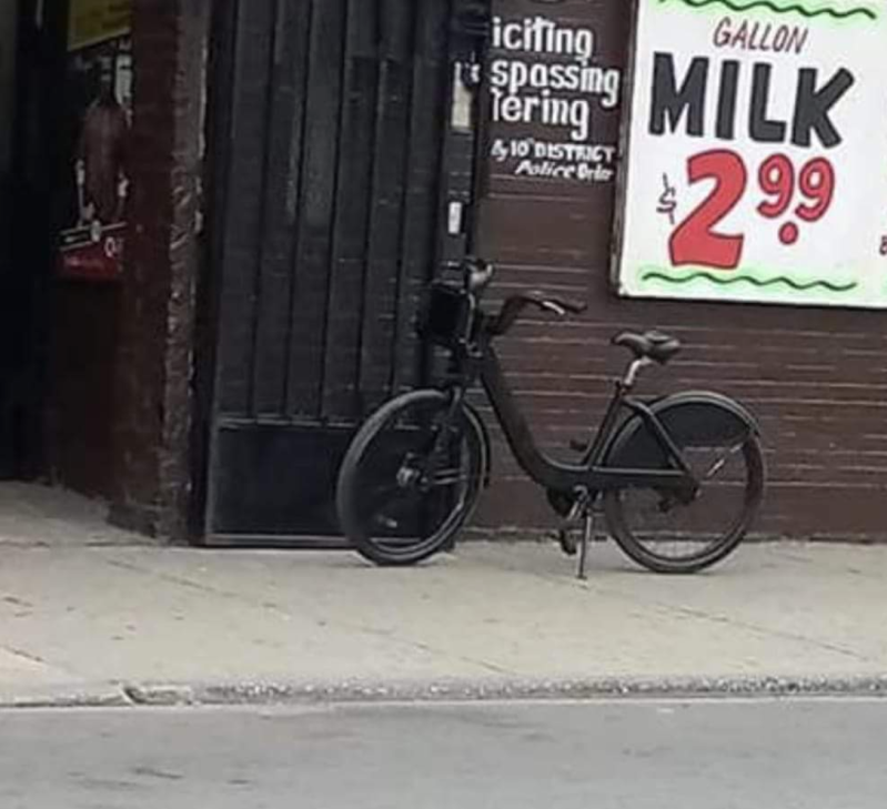A stolen Divvy, with a tasteful paint job. Photo via Sam Barker