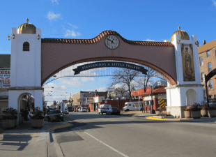 The Little Village gateway on 26th Street. Photo: Jeff Zoline