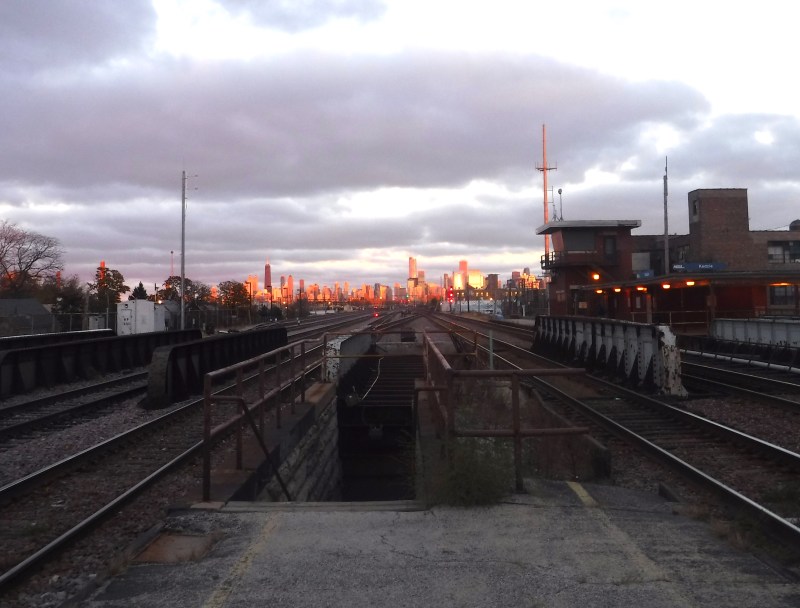 Kedzie Station in East Garfield Park currently has low ridership, but use may increase thanks to a new artist district and food business incubator nearby. Photo: Igor Studenkov