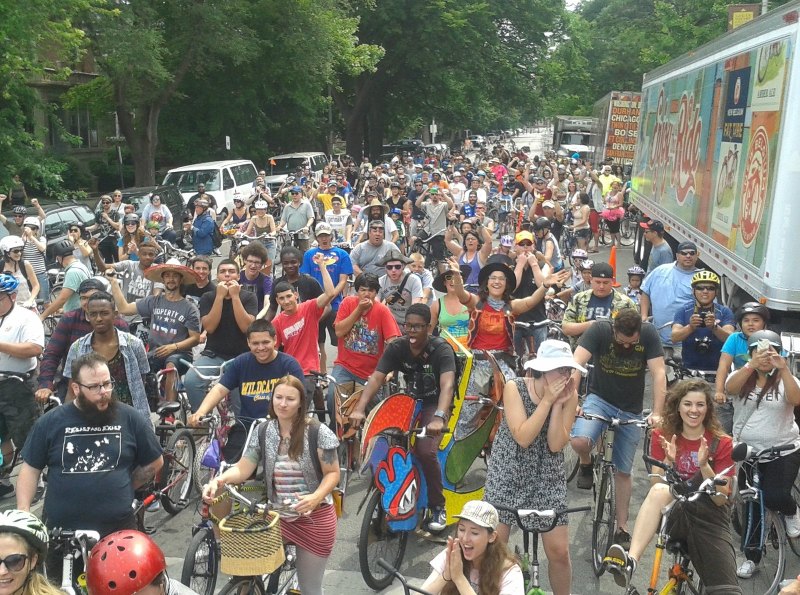 The bike parade at the 2015 Chicago Tour de Fat. Photo: West Town Bikes