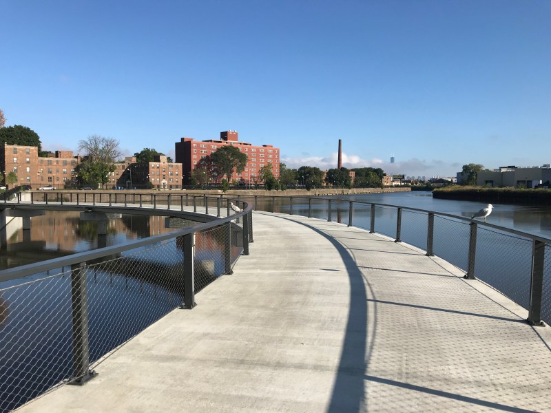 Looking southeast towards downtown on the new causeway. Photo: John Greenfield