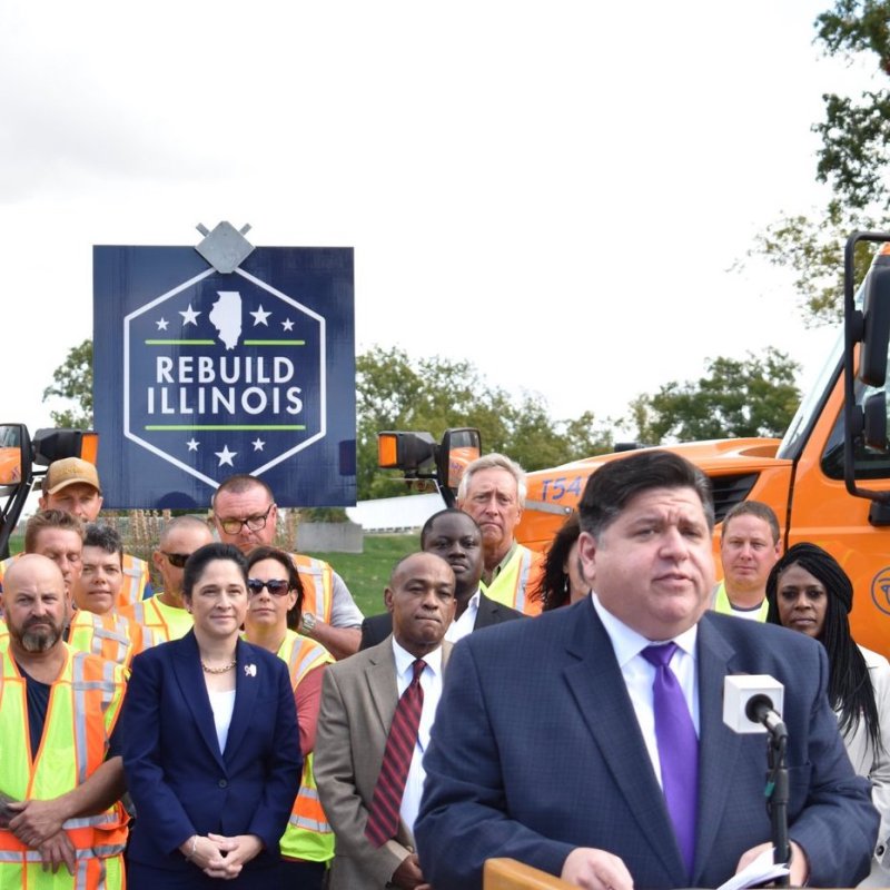 JB Pritzker at yesterday's press conference. Photo: IDOT
