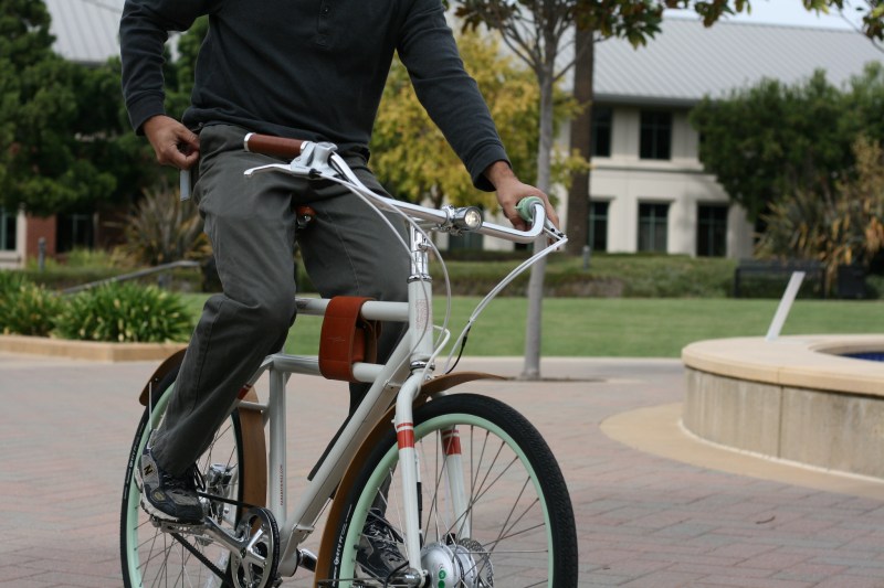 A Faraday electrical-assist bike with batteries in the downtube and a front hub motor. Photo: Richard Masoner