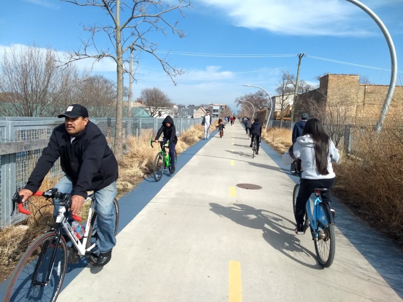 Residents attempting to practice social distancing on The 606 yesterday. Photo: Michael Burton