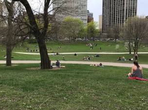 While it's technically illegal to hang out in Lincoln Park right now, last Saturday people many people were doing so while maintaining social distance from others. Photo: John Greenfield