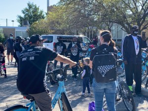 Equiticity's Oboi Reed speaks before the ride. Photo: Sharon Hoyer