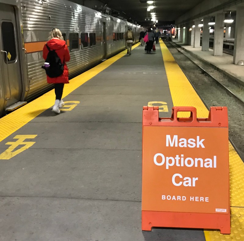 The South Shore Line platform at Millennium Station while the Mask Optional Train policy was in effect. Photo: John Greenfield
