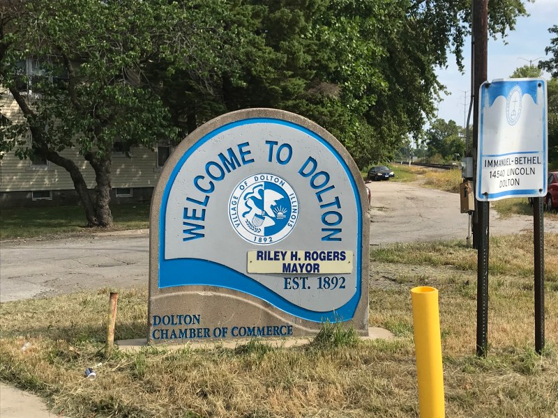 As it stands, lower-income Illinois municipalities, such as south-suburban Dolton, have obstacles to getting their fair share of transportation infrastructure, especially walking and biking facilities. Two new bills seek to address that. Photo: John Greenfield