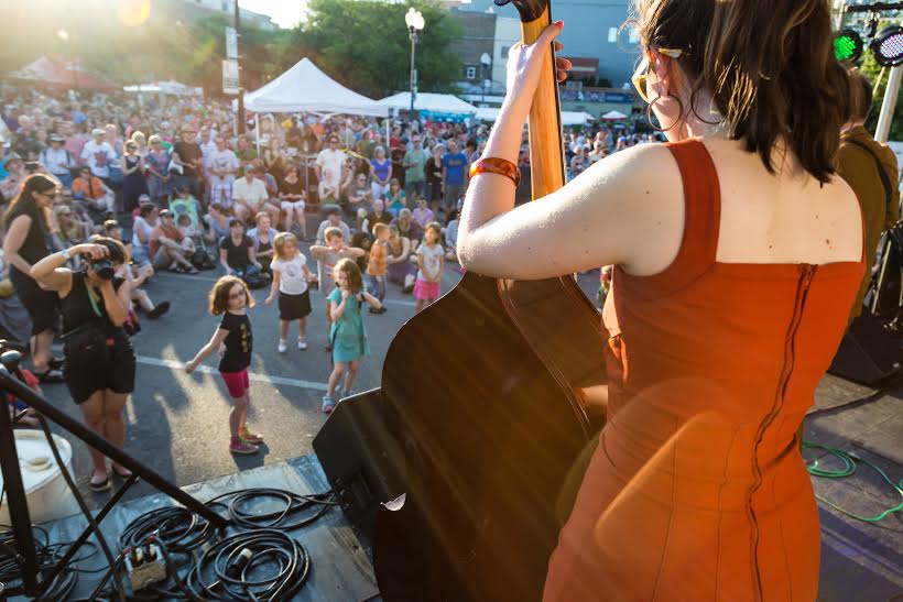 The Square Roots Festival on Lincoln Avenue. Photo via Chicago Food Magazine