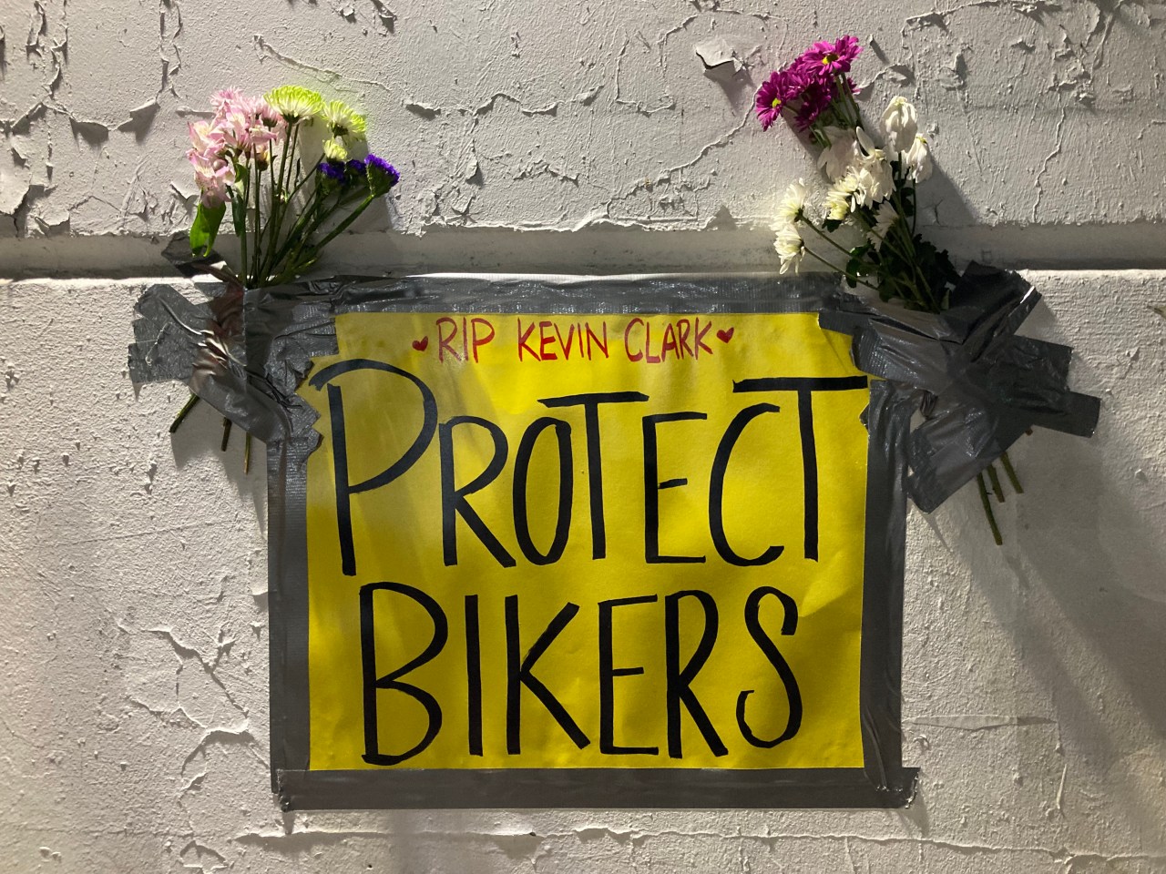 Sign in the Logan/Western viaduct. Photo: John Greenfield