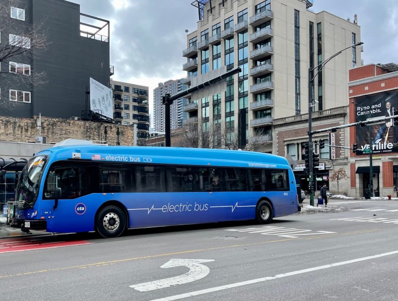 One of the CTA's 12 electric buses operating on Chicago Avenue. Photo: Steven Vance
