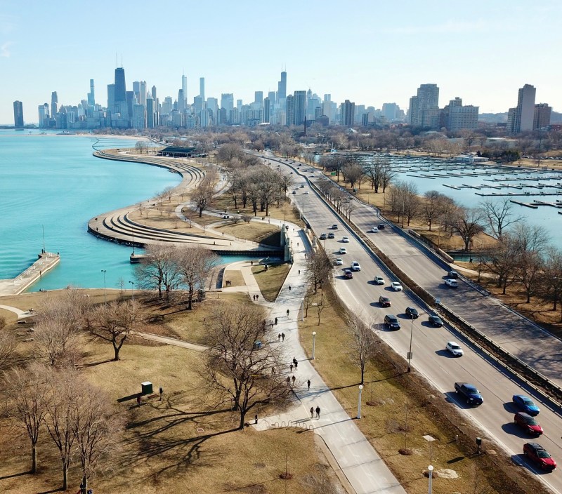 An aerial view of DuSable Lake Shore Drive, looking south from Diversey Avenue towards the Loop. Photo: Steven Vance