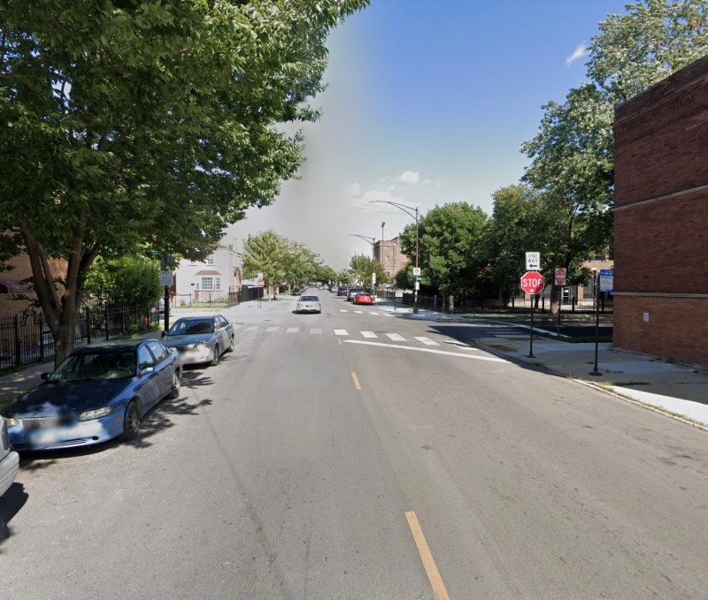 The Pershing/Albany intersection in Brighton Park, looking east. Image: Google Maps