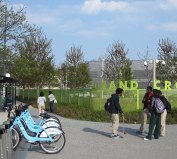 A Divvy station in Chicago's Grand Crossing neighborhood. While the blue non-electric bikes don't carry per-minute use charges, in many outlying neighborhoods only the electric bikes are available. Photo: John Greenfield
