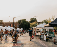 Catalpa pedestrianized for the Andersonville farmers market. Photo: Jamie Kelter Davis via CDOT
